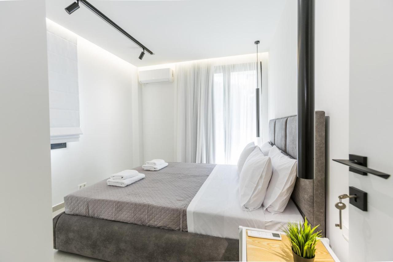 Varkiza Luxury Suites By Raise Vári Buitenkant foto