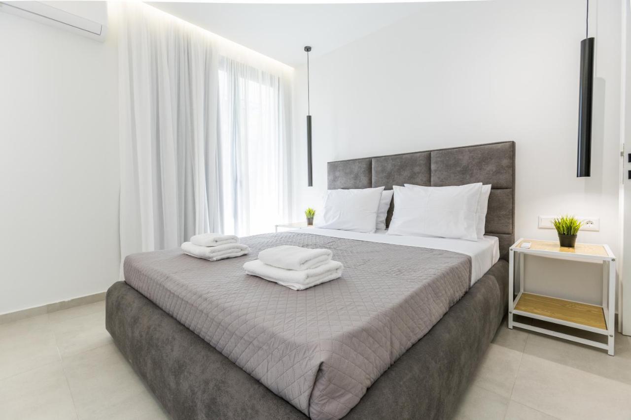 Varkiza Luxury Suites By Raise Vári Buitenkant foto