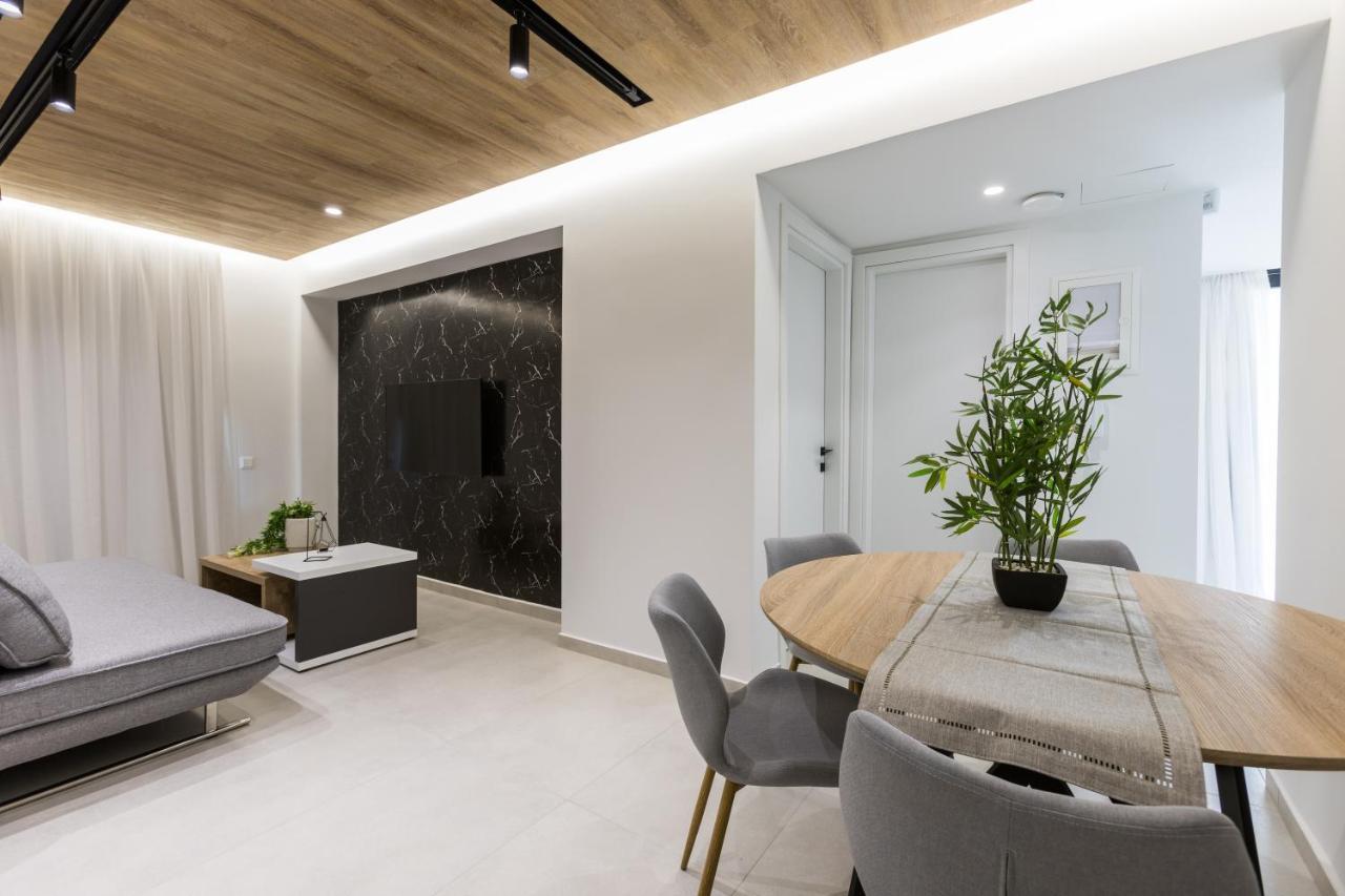 Varkiza Luxury Suites By Raise Vári Buitenkant foto