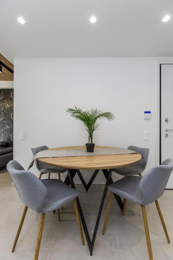 Varkiza Luxury Suites By Raise Vári Buitenkant foto