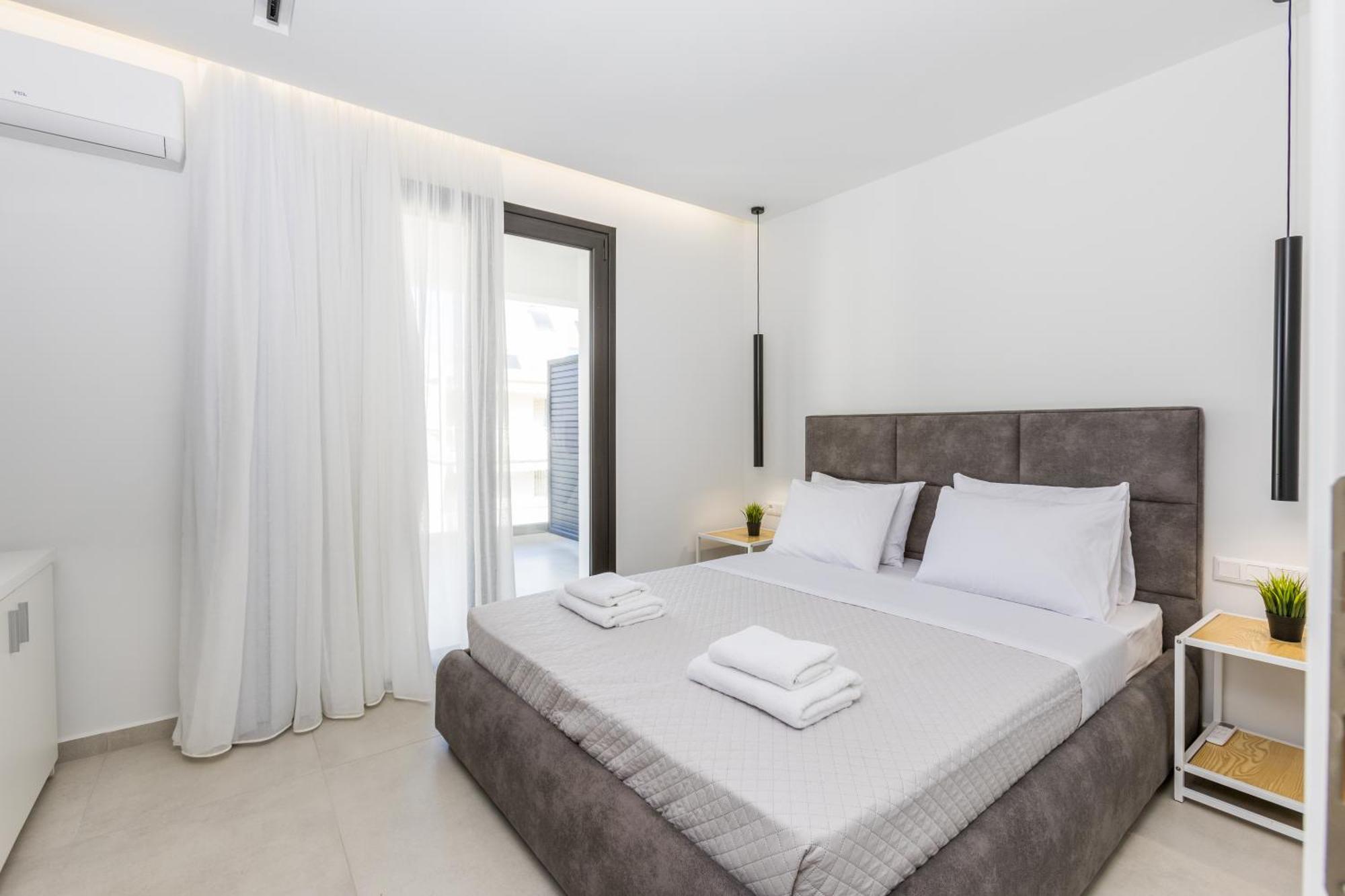 Varkiza Luxury Suites By Raise Vári Buitenkant foto