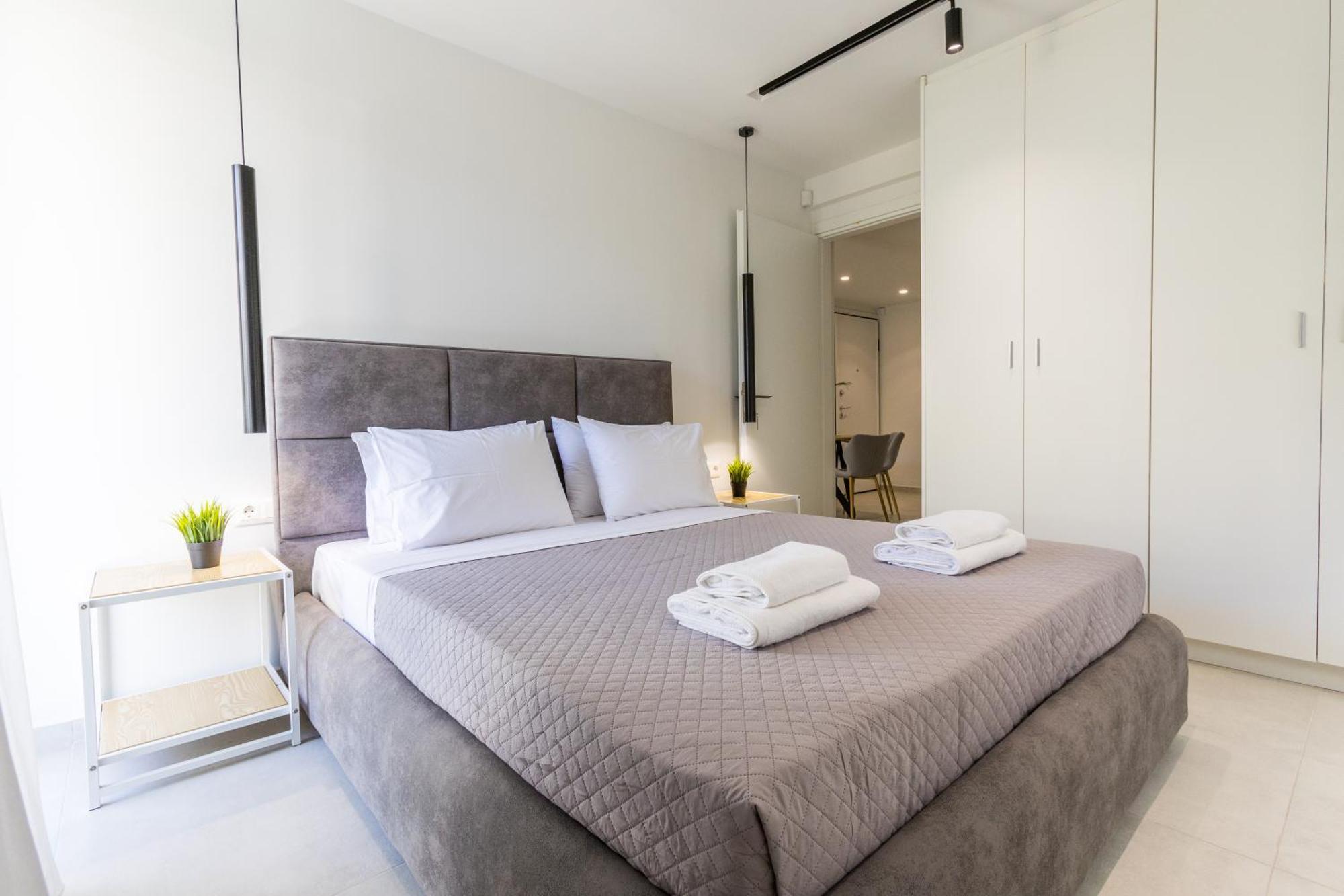 Varkiza Luxury Suites By Raise Vári Buitenkant foto