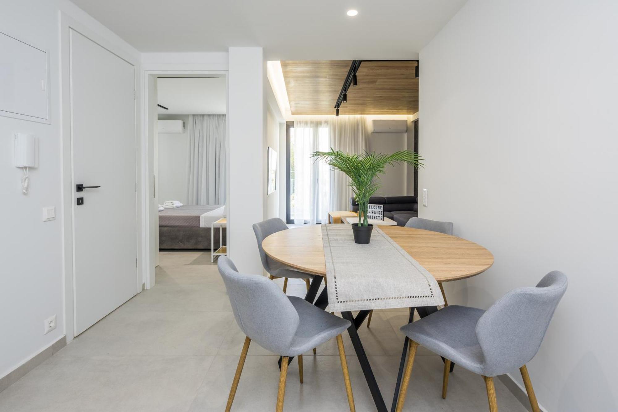 Varkiza Luxury Suites By Raise Vári Buitenkant foto