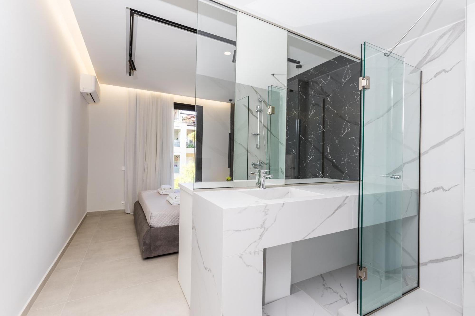 Varkiza Luxury Suites By Raise Vári Buitenkant foto
